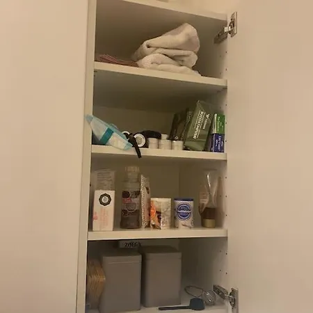Апартаменты Comfy Little In The Center Of *